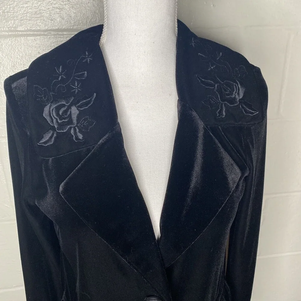 White Stag Vtg Y2k Black Velour Jacket Embroidered Beaded Collar SZ Small - Picture 2 of 12